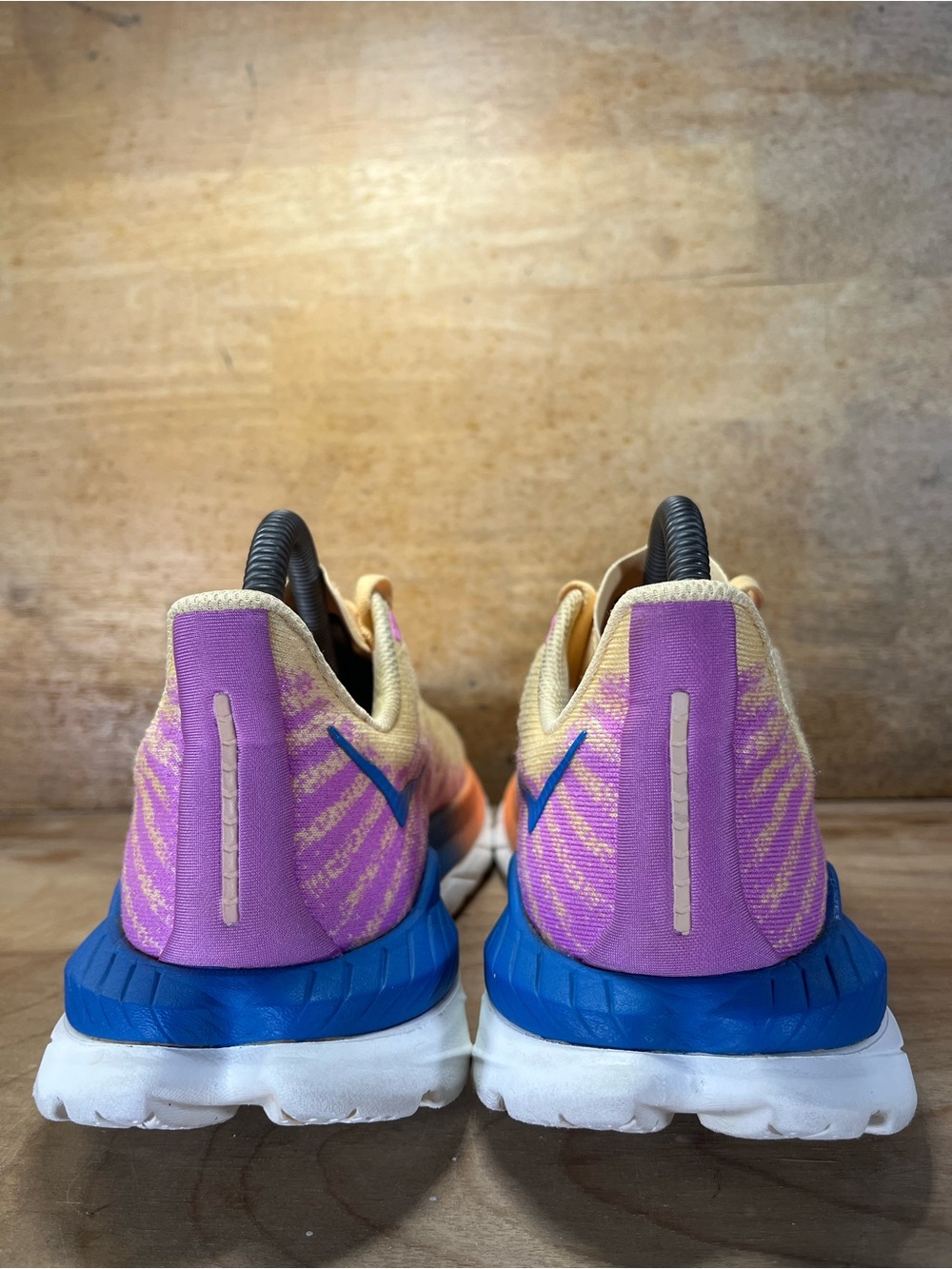 Hoka One One Mach 5 Womens Size 7 Running Shoes Sneakers Impala Cyclamen - Picture 5 of 12